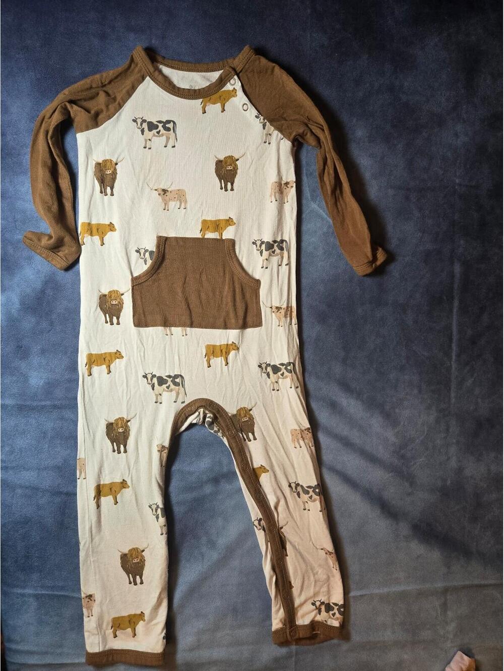 Kyte baby bamboo cow outfit